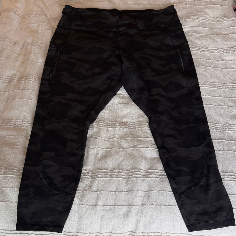 Athleta Rainier Dark Camouflage REFLECTIVE leggings